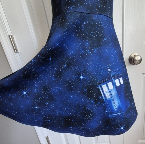 Hot Topic Doctor Who BBC Blur Stars Space Sleeveless Dress Women's Small - Picture 4 of 10